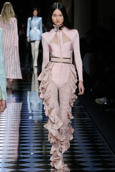 Look 14